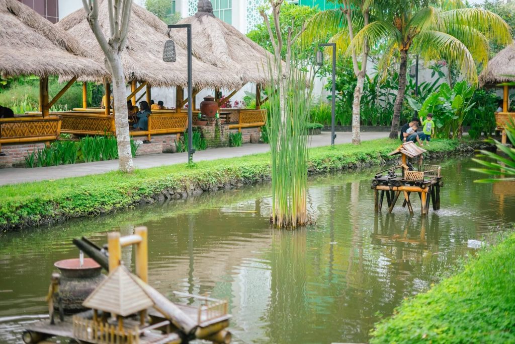 restoran keluarga bebek pondok galih